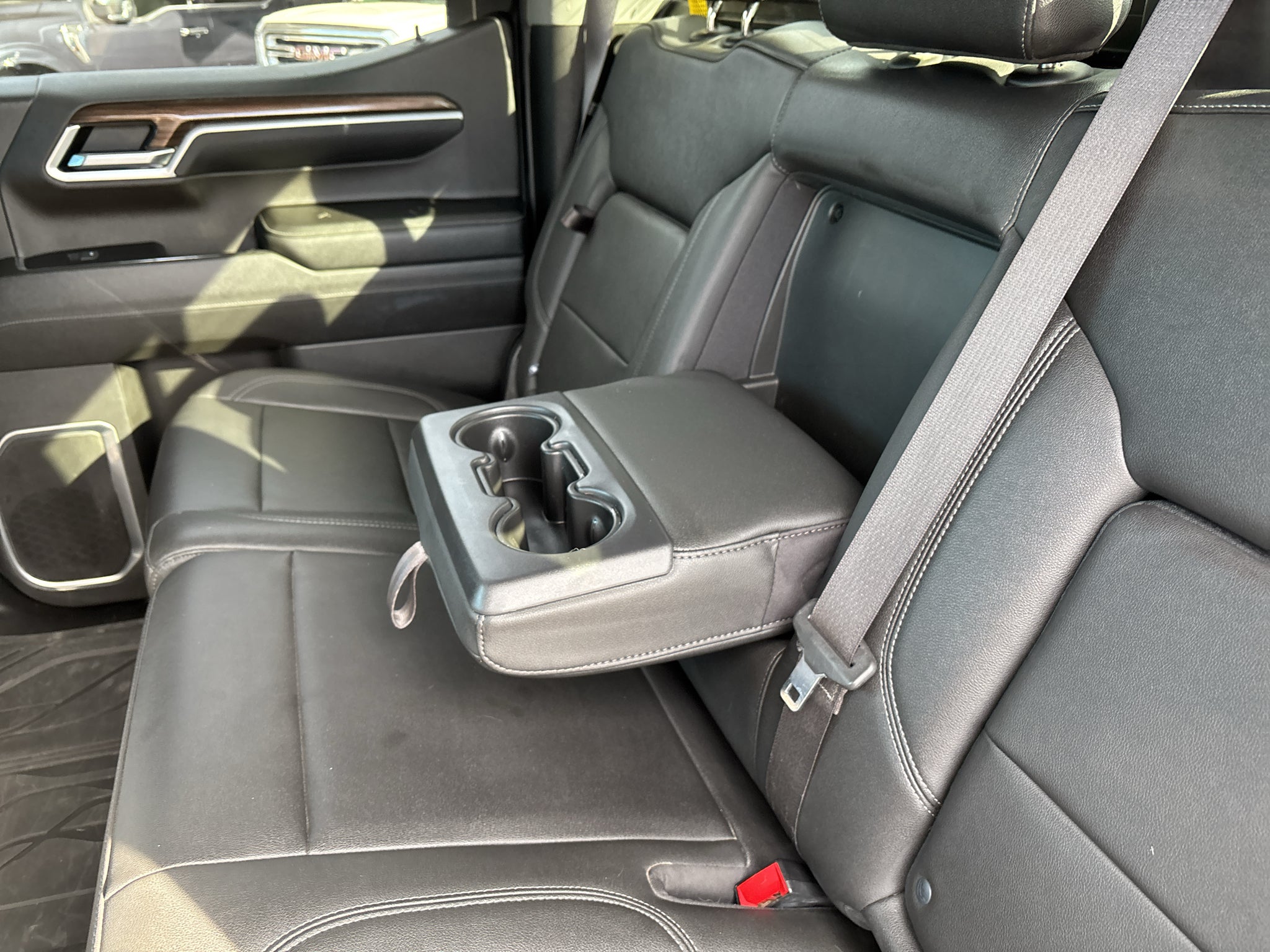 2022 Chevrolet Silverado 1500 4WD Crew Cab Short Bed RST