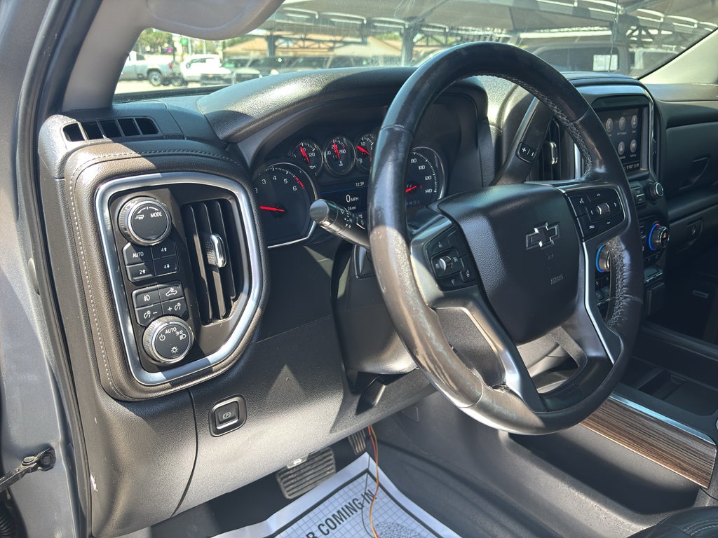 2020 Chevrolet Silverado 1500 4WD Crew Cab Short Bed RST