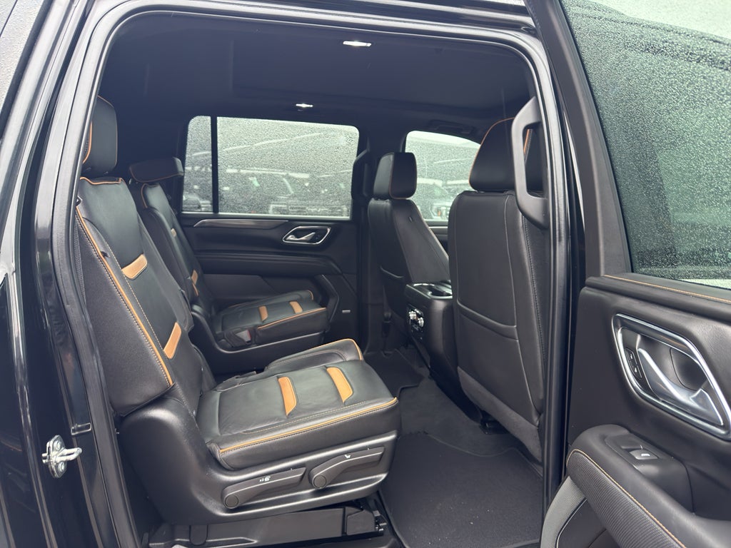 2023 GMC Yukon XL 4WD AT4