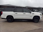 2023 GMC Yukon XL 4WD AT4
