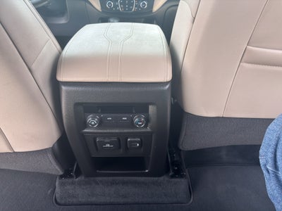 2023 Chevrolet Traverse FWD LT Leather