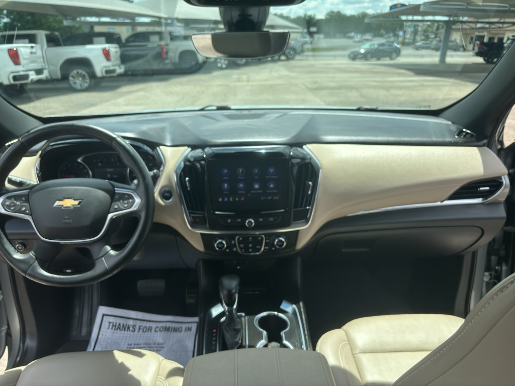 2023 Chevrolet Traverse FWD LT Leather