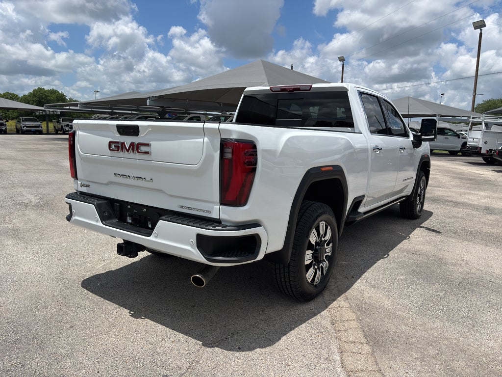 2024 GMC Sierra 2500HD 4WD Crew Cab Standard Bed Denali