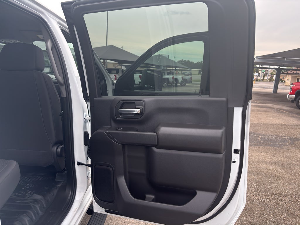 2026 GMC Sierra 2500 HD Crew Cab, Long Bed, Pro, RWD