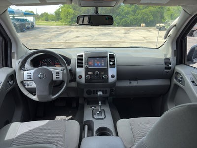 2021 Nissan Frontier Crew Cab SV 4x2