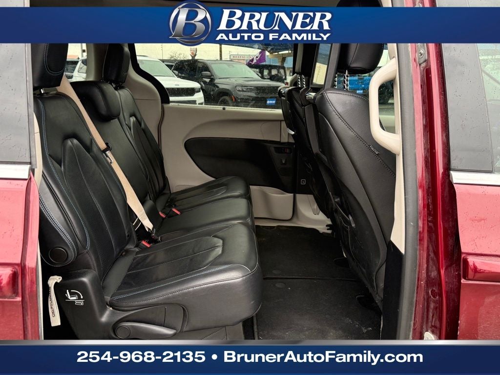 2021 Chrysler Pacifica Touring L