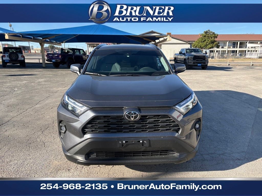 2025 Toyota RAV4 XLE Premium