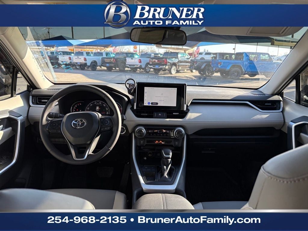 2025 Toyota RAV4 XLE Premium