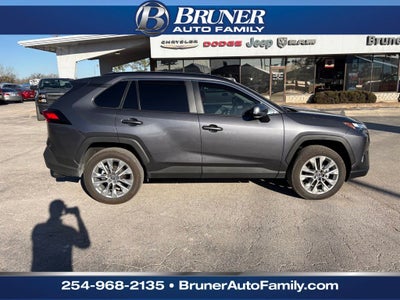 2025 Toyota RAV4 XLE Premium