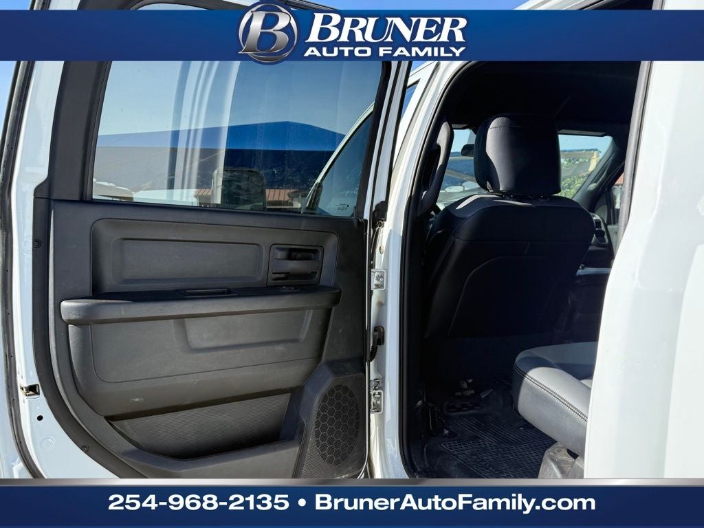 2024 RAM 3500 Tradesman Crew Cab 4x4 8' Box