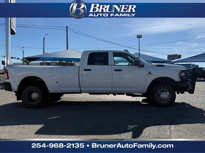 2024 RAM 3500 Tradesman Crew Cab 4x4 8' Box