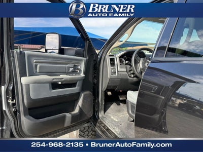 2017 RAM 3500 Lone Star Mega Cab 4x4 6'4' Box