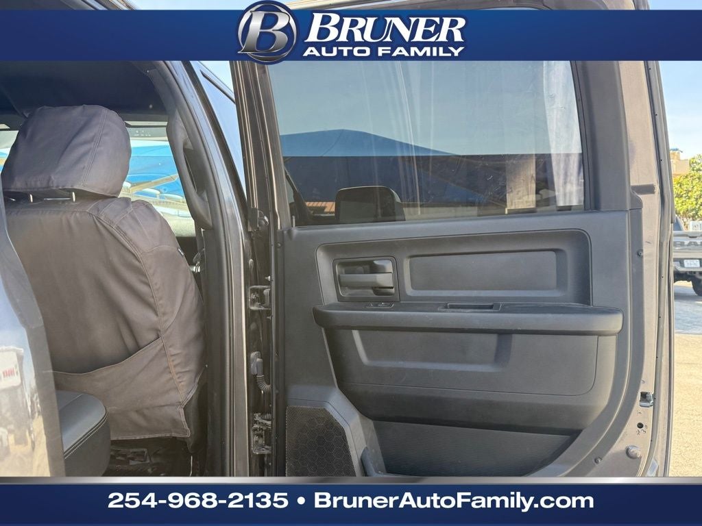 2022 RAM 2500 Tradesman Crew Cab 4x4 6'4' Box