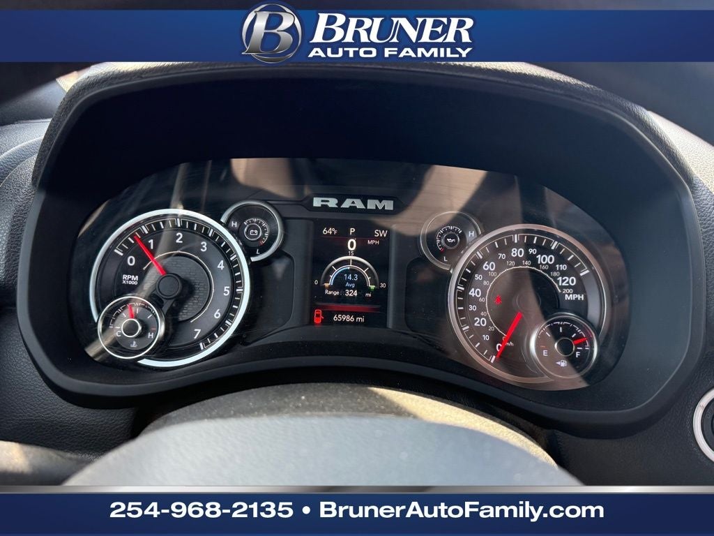 2022 RAM 2500 Tradesman Crew Cab 4x4 6'4' Box