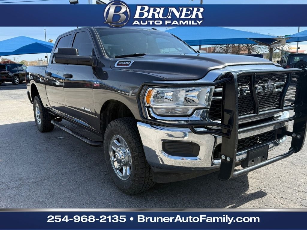 2022 RAM 2500 Tradesman Crew Cab 4x4 6'4' Box
