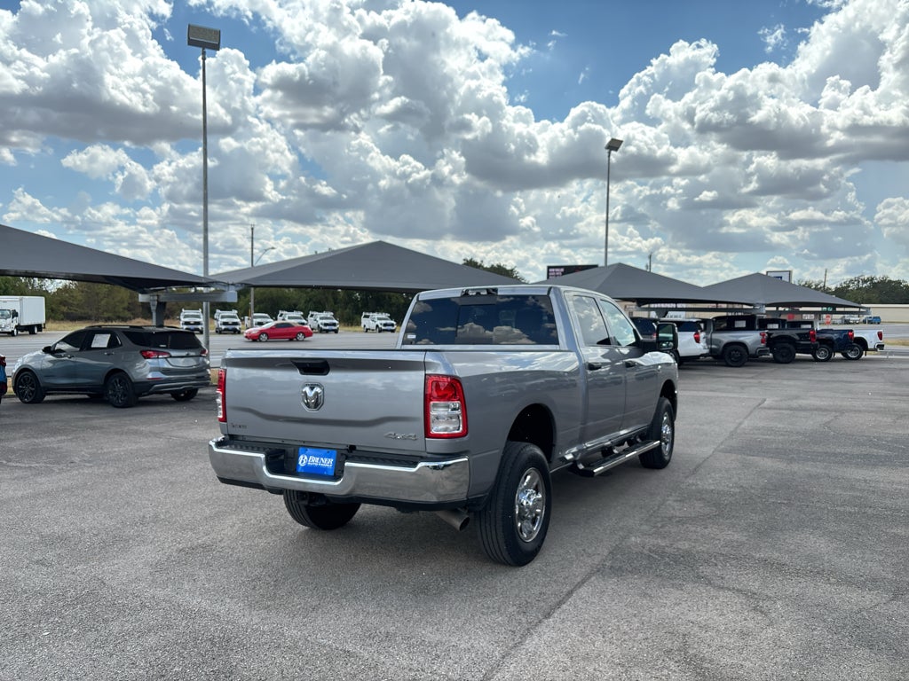 2024 RAM 2500 Tradesman Crew Cab 4x4 6'4' Box