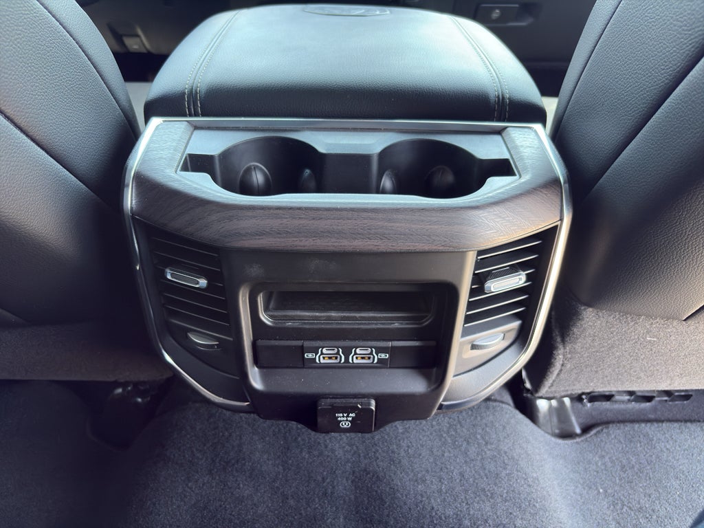2025 RAM 2500 Laramie Crew Cab 4x4 6'4' Box