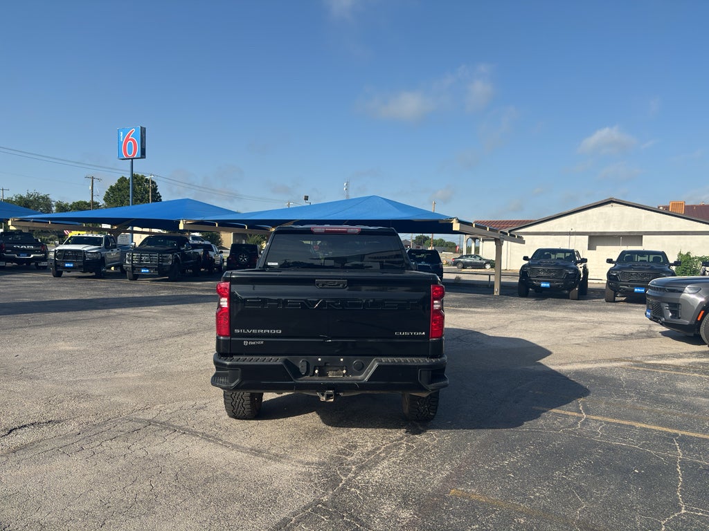 2022 Chevrolet Silverado 1500 4WD Crew Cab Short Bed Custom Trail Boss