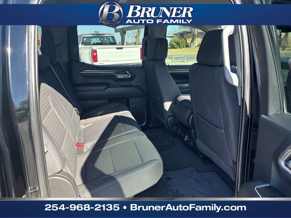 2024 Chevrolet Silverado 1500 4WD Crew Cab Short Bed LT