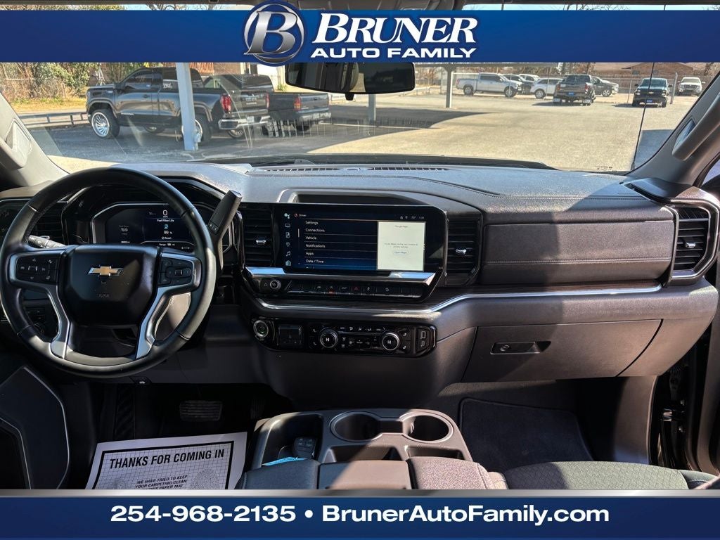 2024 Chevrolet Silverado 1500 4WD Crew Cab Short Bed LT