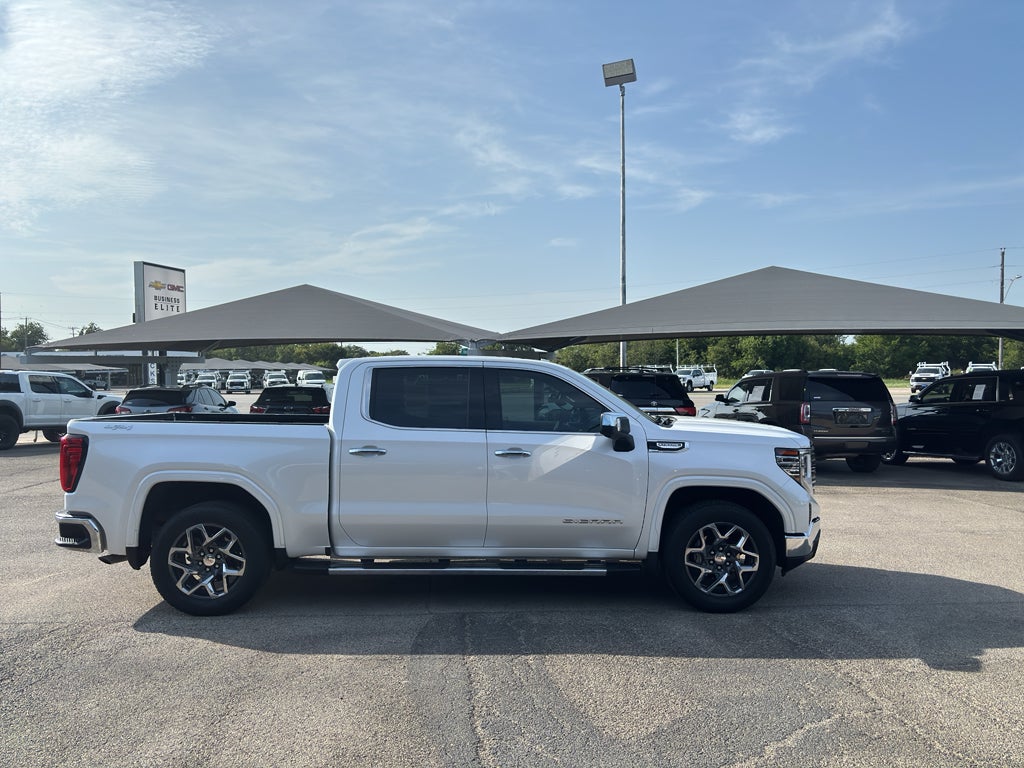 2024 GMC Sierra 1500 4WD Crew Cab Short Box SLT