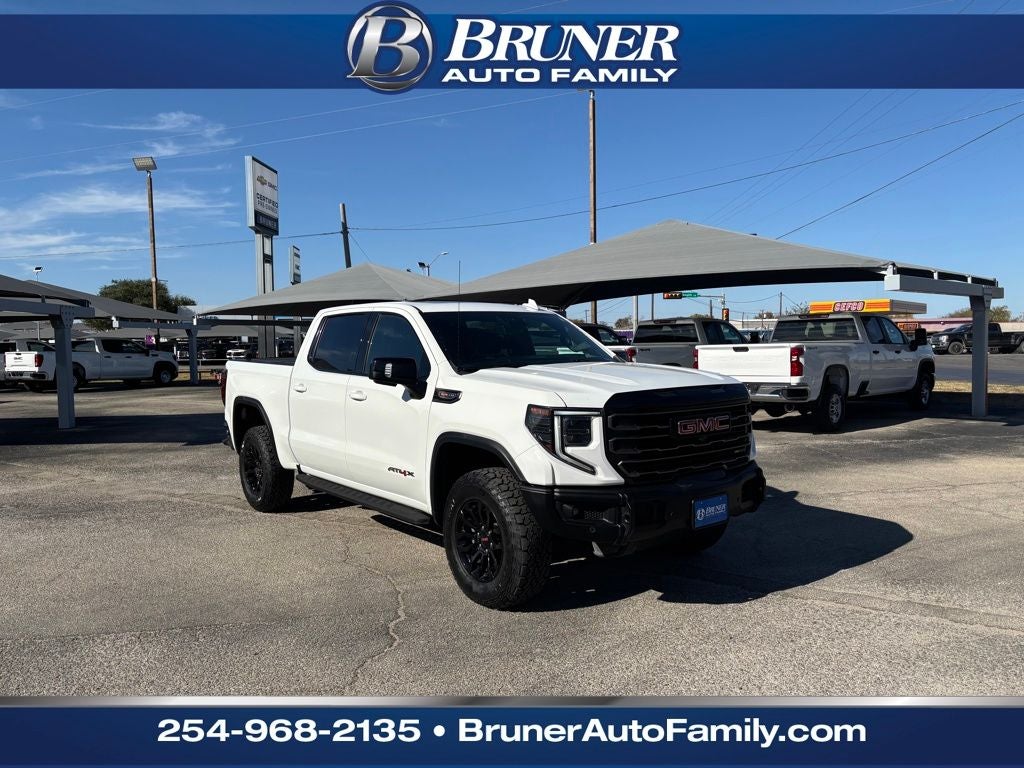 2023 GMC Sierra 1500 4WD Crew Cab Short Box AT4X