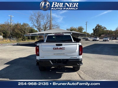 2023 GMC Sierra 1500 4WD Crew Cab Short Box AT4X