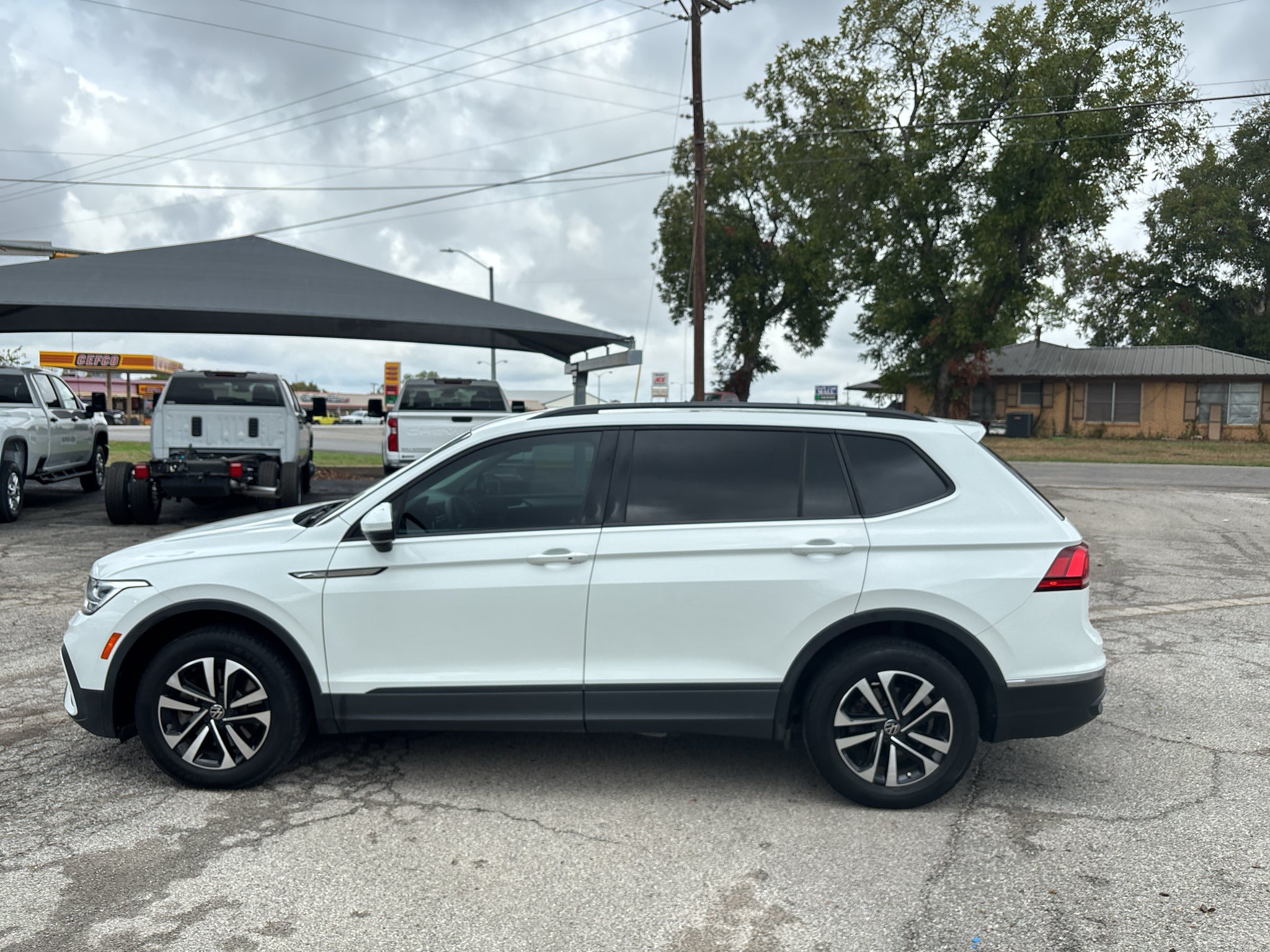 2022 Volkswagen Tiguan S