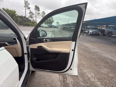 2022 BMW X5 PHEV xDrive45e