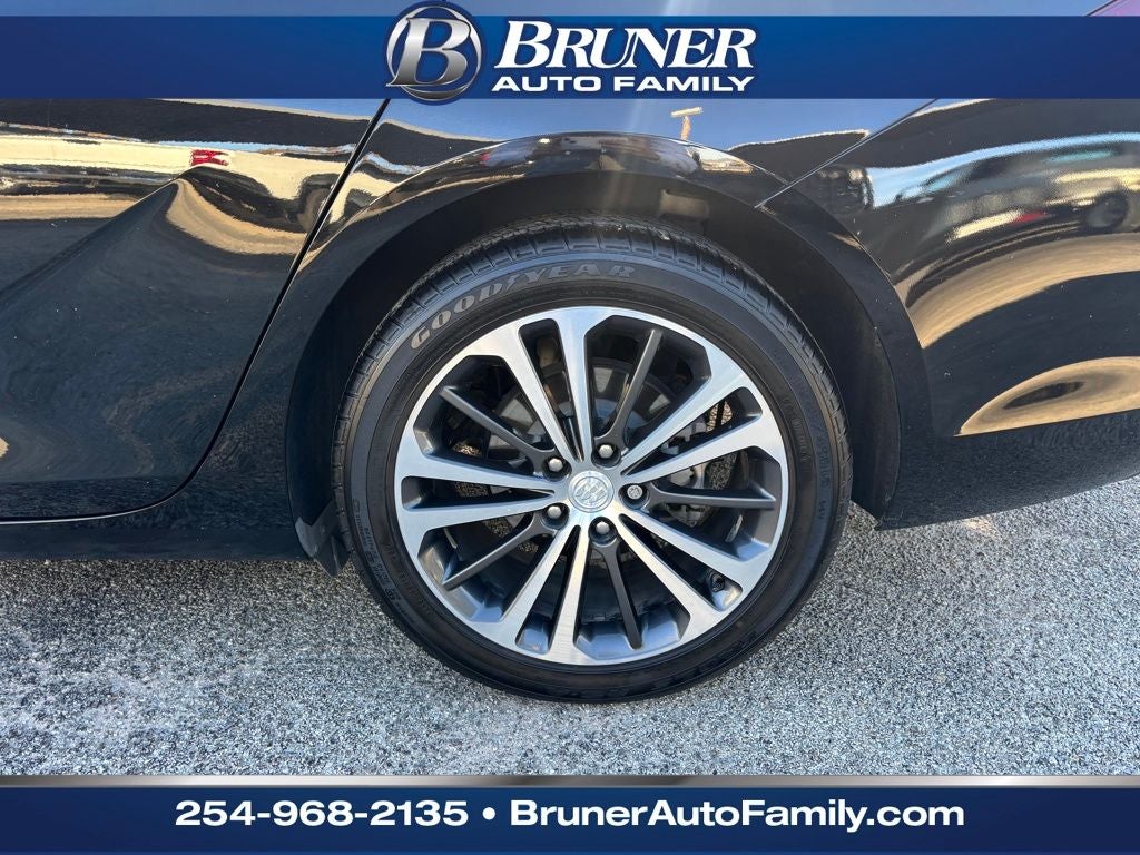 2019 Buick Regal Sportback AWD Essence