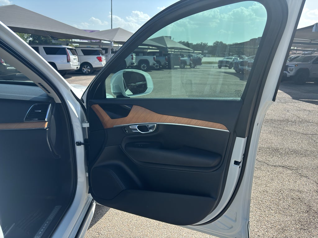 2021 Volvo XC90 T6 Momentum 6 Passenger