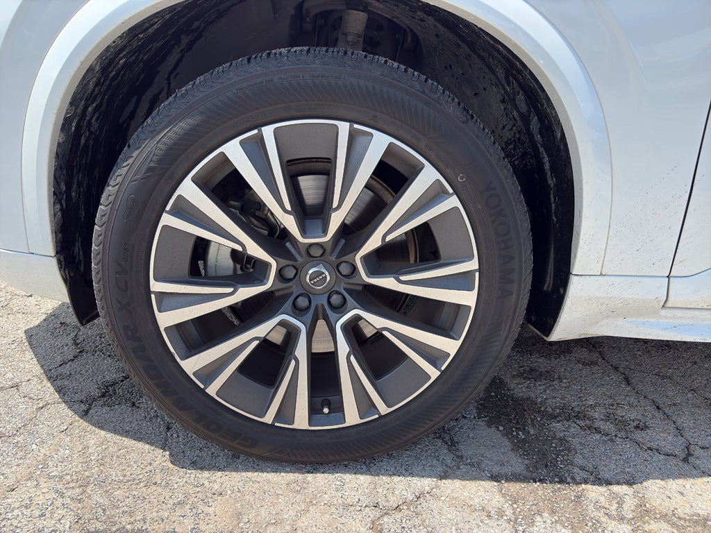 2021 Volvo XC90 T6 Momentum 6 Passenger