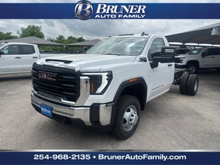2026 GMC Sierra 3500 HD Chassis Cab Pro