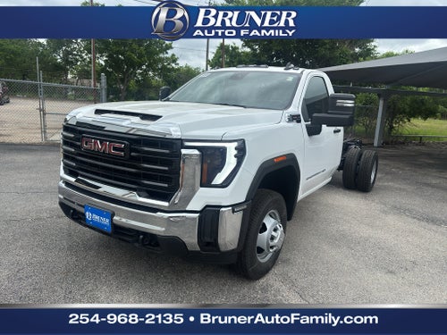 2026 GMC Sierra 3500 HD Chassis Cab Pro