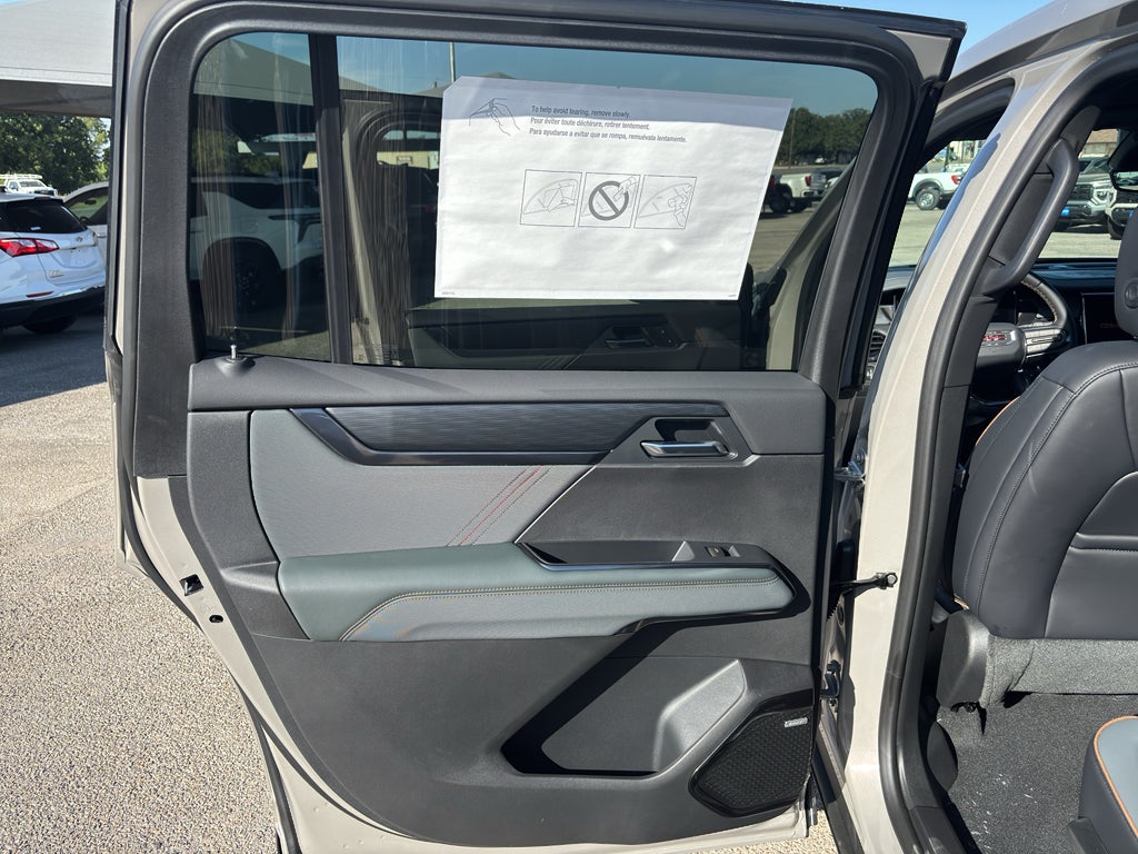 2027 GMC Acadia AT4