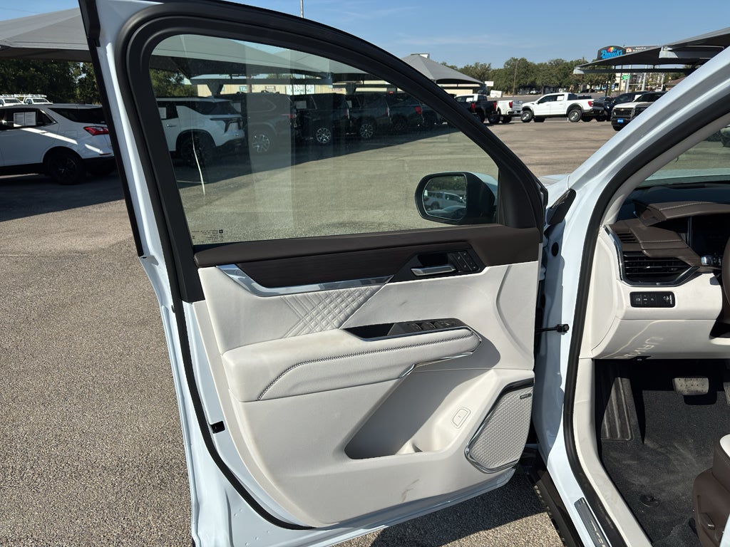2027 GMC Acadia Denali