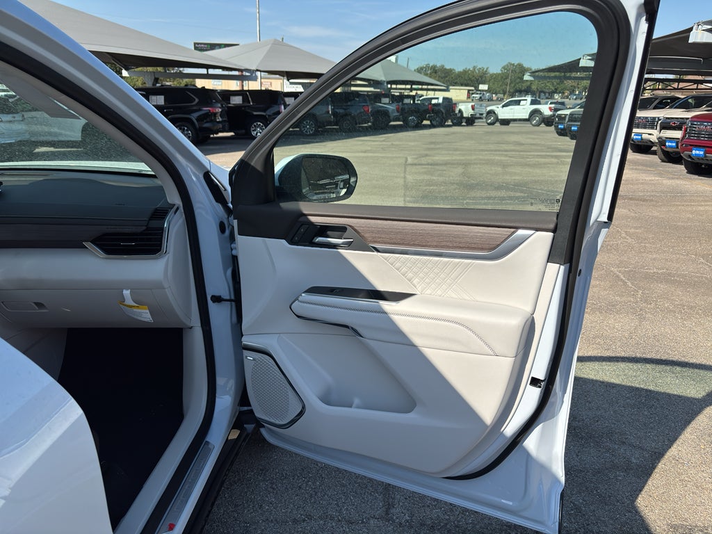 2027 GMC Acadia Denali