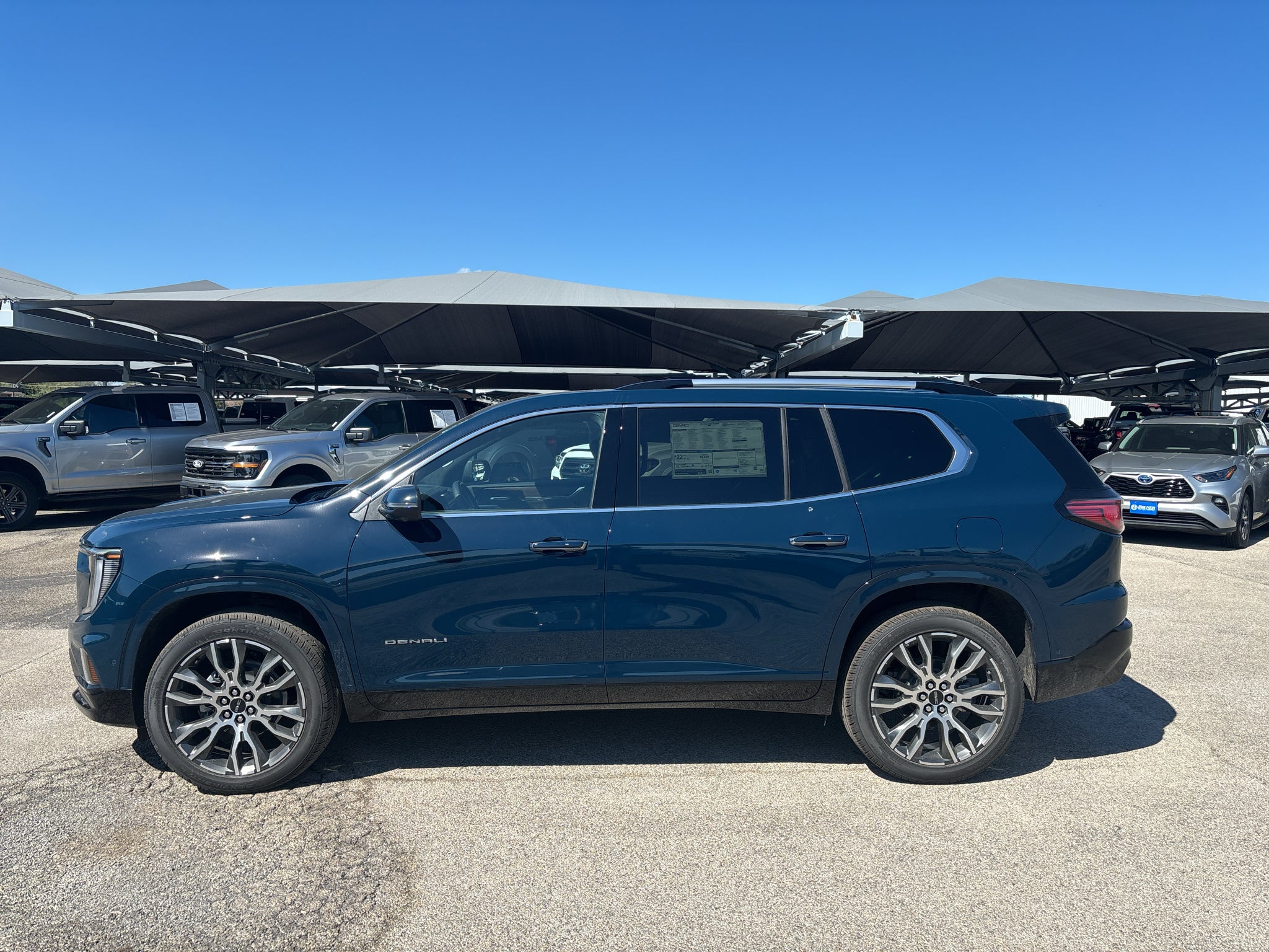 2027 GMC Acadia Denali Ultimate
