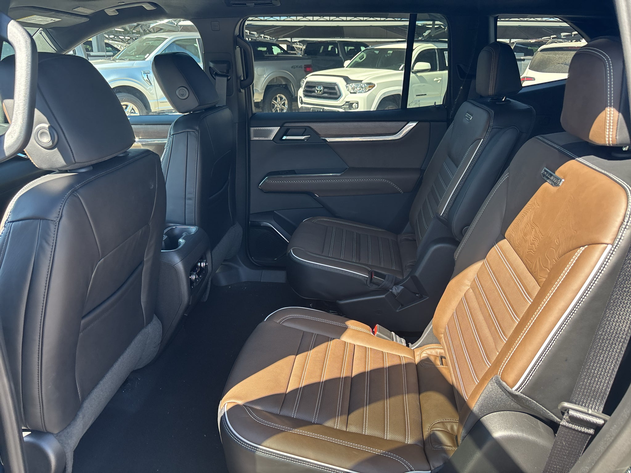 2027 GMC Acadia Denali Ultimate