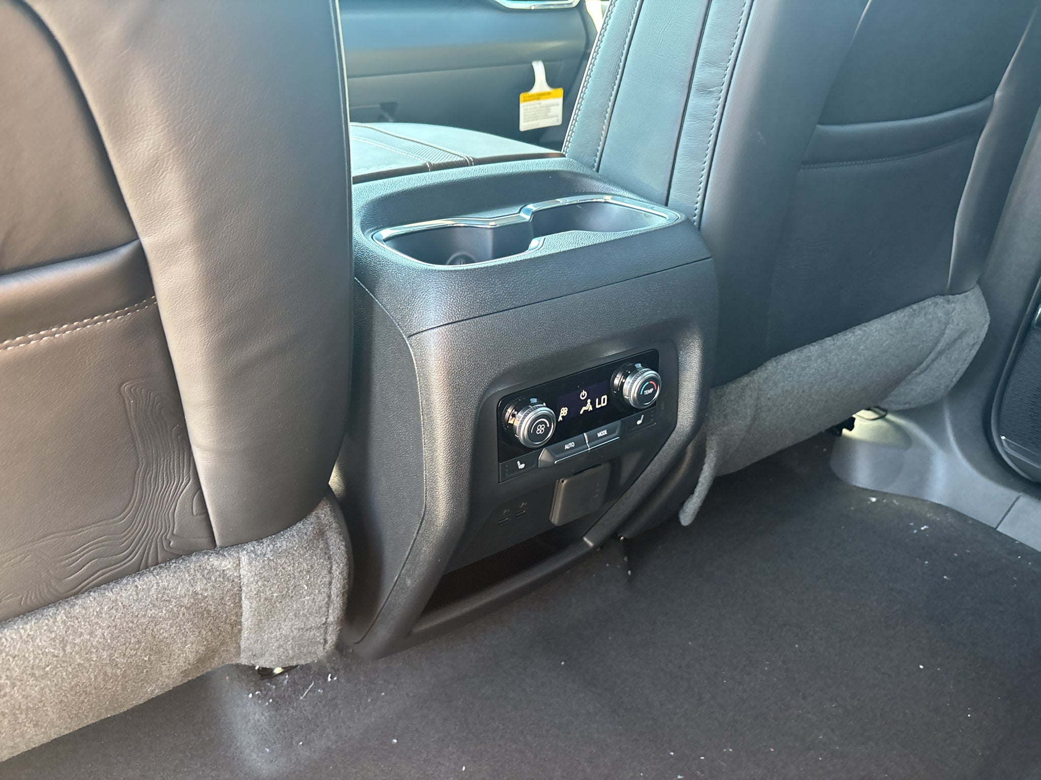 2027 GMC Acadia Denali Ultimate