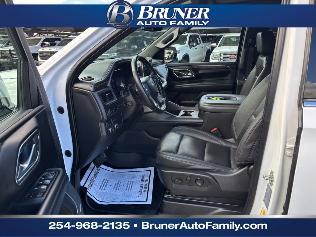 2023 Chevrolet Suburban LT